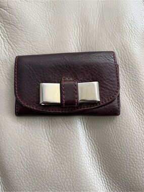 Chloe Bow-Accent Leather Key Holder - Deep Burgundy